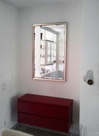Spiegel mit Rahmen